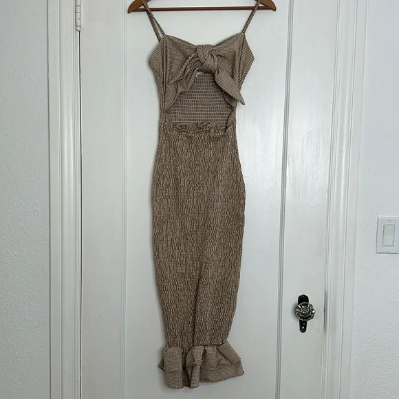 Pinkblush Mocha Gingham Print Smocked Fitted Self-Tie Maternity Midi Dress Small - Picture 7 of 13